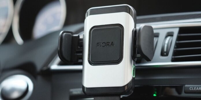 Fiora car charger
