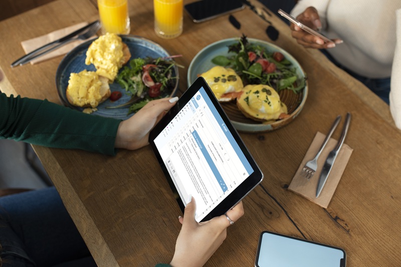How Restaurants Can Use Digital Menu Data to Improve Daily Operations Digital Menu Increase Your Rastraurant's Profit